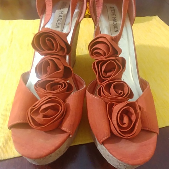 Steve Madden P-Ven Rustic Orange Wedges T-Strap - Picture 7 of 7